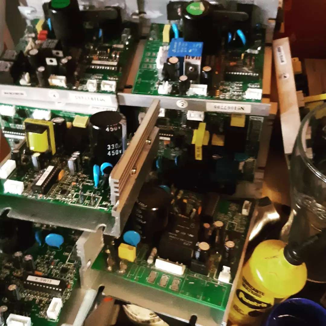 reparacion-de-placas-de-cintas-caminadoras